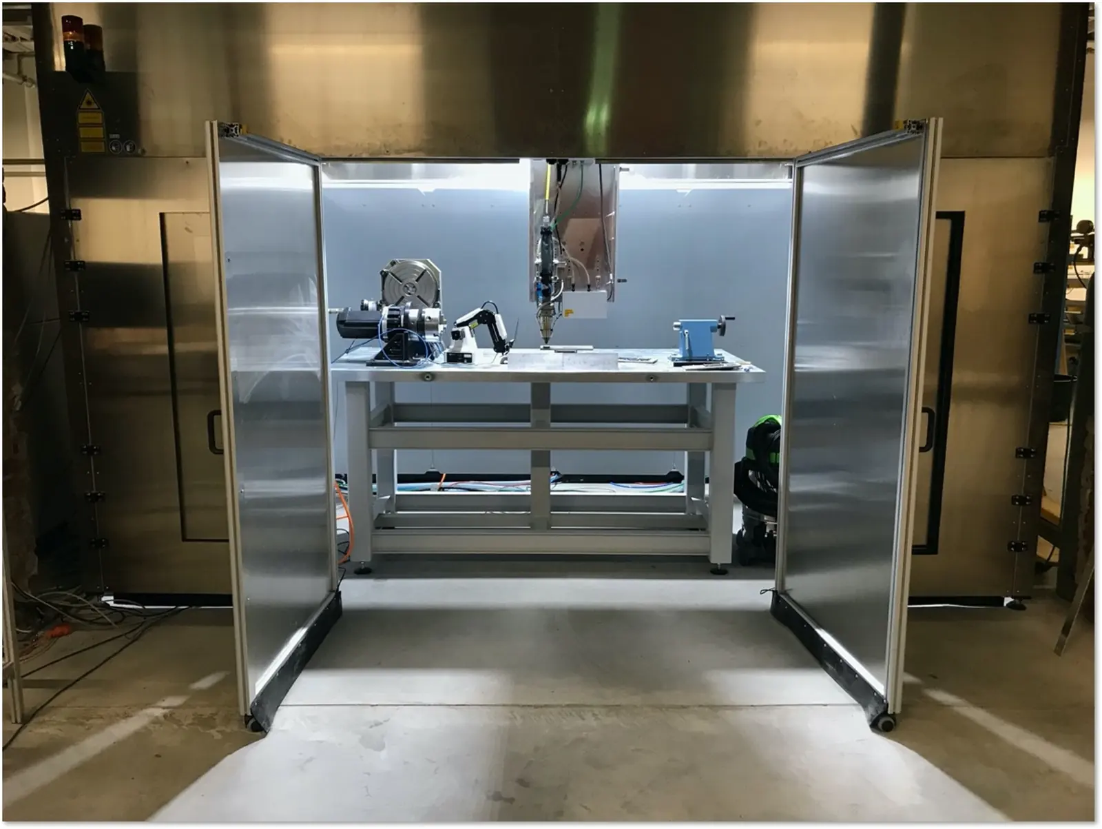 3-Achsen-Titan-LMD-Anlage bei Exafuse